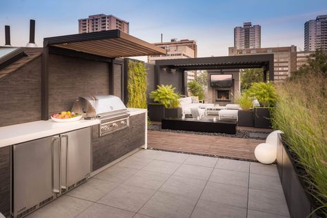 Garden Living | Outdoor Kitchens — Rooftop Outdoor Kitchen Closed Pergola, Garden Sunroom, Kitchen Terrace, Outdoor Kitchen Bars, Rooftop Design, Garden Bbq, Living Room Decor Inspiration, Patio Garden Design, Rooftop Patio