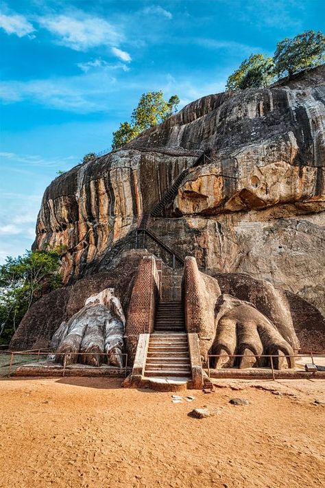 Sri Lanka Melted Buildings, Sigiriya Rock, Sri Lanka Travel, Bagan, Future Travel, Beautiful Islands, Asia Travel, Maldives, Beautiful Destinations