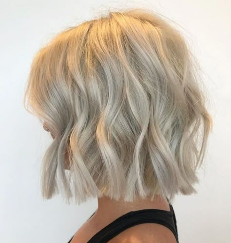 Blonde Bob Round Face, Creamy Blonde Bob, Ice Blonde Hair, Blonde Lob, Icy Blonde Hair, Fancy Hair, Blonde Bob Hairstyles, Chin Length Hair, Blonde Hair Inspiration