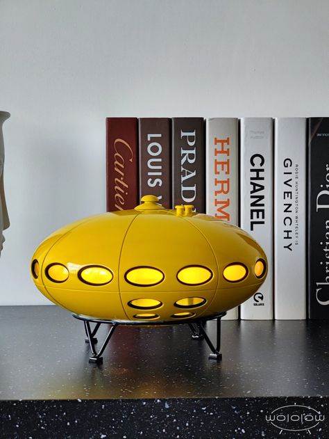 'WOLOLOW'is a UFO-shaped night light for the home