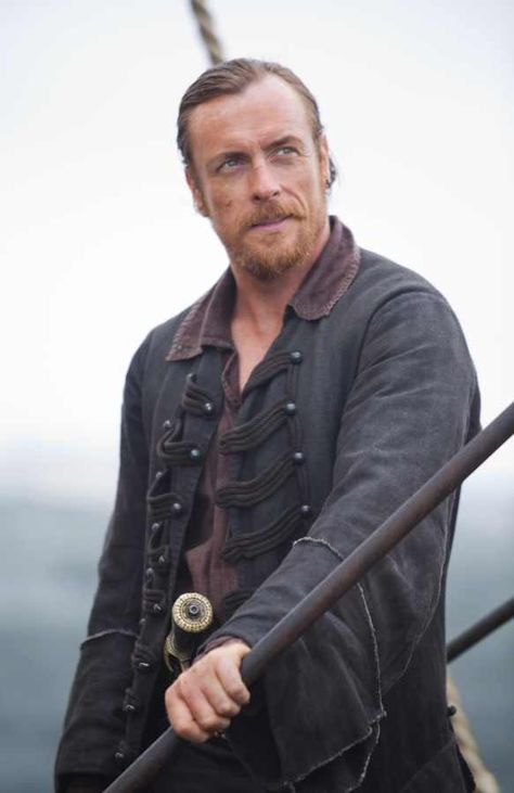 Captain James Flint ♊️ Flint Black Sails, James Flint, Black Sails Starz, Charles Vane, Tom Hopper, Captain Flint, Toby Stephens, Michael Bay, Black Sails