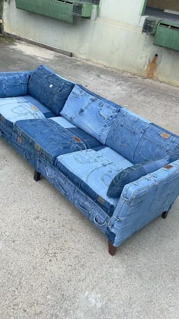 Nigel Xavier, Denim Couch, Denim Sofa, Denim Furniture, Denim Upholstery, Jean Diy, Vintage Couch, Denim Crafts Diy, Upholstered Couch