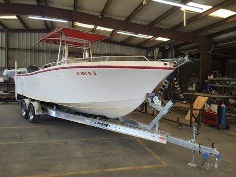 Used 1989 Mako 261 Center Console, 29455 Charleston - Boat Trader Mako Boats, Center Console Fishing Boats, Yamaha Engines, Girls Night Outfit, Center Console Boats, Boston Whaler, Navigation Lights, Gasoline Engine, Power Boats