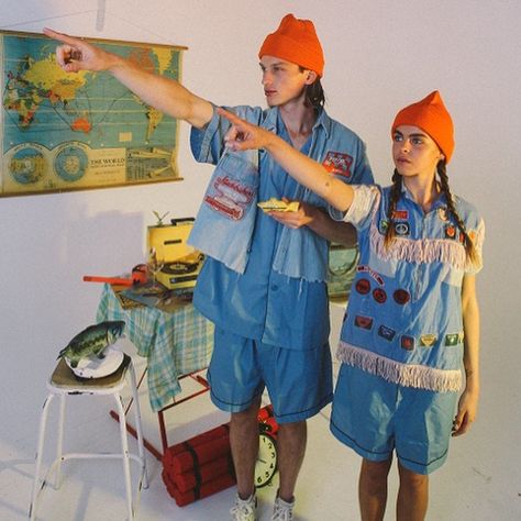 Team Zissou From The Life Aquatic Indie Couple Costumes, Aquatic Costume, Hipster Halloween Costume, Movie Costume Ideas, Funny Diy Costumes, Team Zissou, Hipster Costume, Ny Party, Tv Show Characters