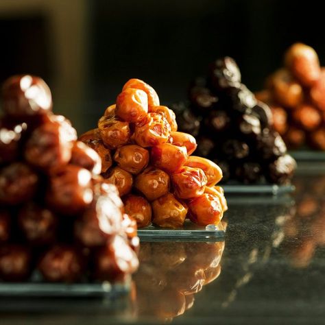 Dubai Dates (Dried Fruits) Bateel Dates, Plant Based Diet Benefits, Benefits Of Vitamin A, Apple Cider Vinegar Benefits, Fresh Dates, Lemon Health Benefits, Lemon Benefits, Apple Cider Benefits, Green Tea Benefits