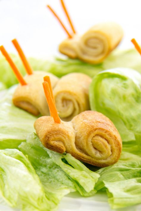 Fairy Party Food Savory, Snail Shaped Food, Food Shaped Like Animals, Savory Snacks For Kids, Vbs Magnified, Snail Food, Fairy Party Food, Bug Snacks, Sauce Ideas