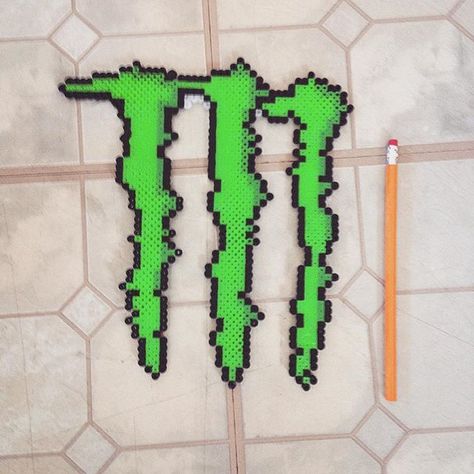 Xmas Goodies, Pixel Beads, Monster Energy Drink, Art Perle, Melty Beads, Diy Perler Beads, College Kids, Duck Tape, Perler Bead Art