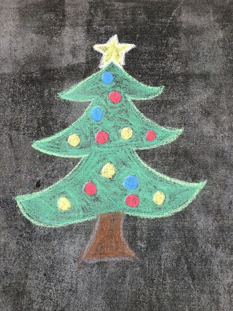 Cute Christmas Chalkboard Ideas, Fall Sidewalk Chalk Art, Winter Chalk Art, Christmas Chalk Art, Chalk Art Christmas, Easy Chalk Drawings, Chalk Wall Art, Chalk Pictures, White Board Drawings