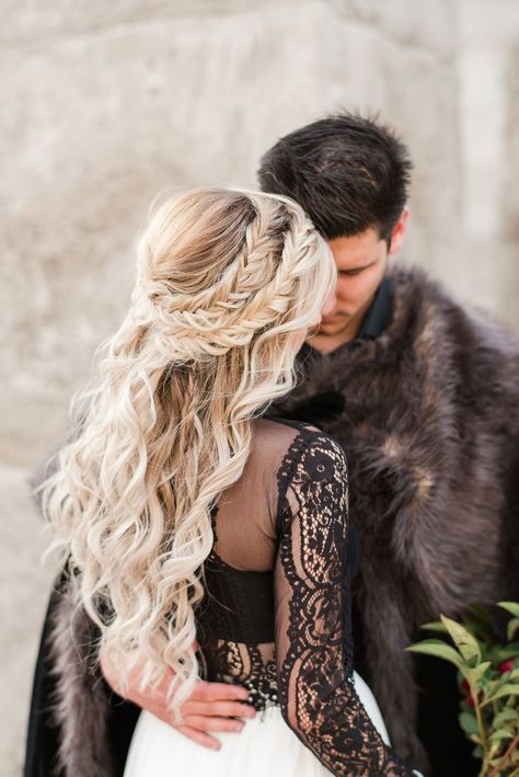 The wedding is coming. If you are anything like us, then you have probably fantasized about a Jon Snow and Daenerys Targaryen for longer than you would like to admit. But the wait is over because this smoky Game of Thrones wedding inspiration is here! Complete with a dragon scale cake, raven illustrated wedding invites, vintage gemstone engagement rings, a fur cloak and bridal braid GOALS. Aching for more? #ruffledblog Game Of Thrones Wedding, Crown Braids, Trendy We Fryzurach, Braided Crown Hairstyles, Wedding Hairstyles And Makeup, Boho Waves, Engagement Hairstyles, Bridal Braids, Veil Hairstyles