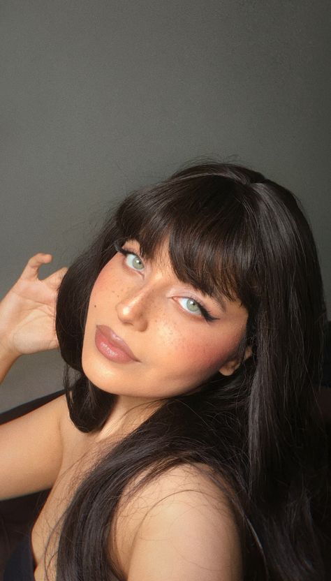 Dark Brunette Makeup, Black Hair Bangs Pfp, Black Hair Blue Eyes Makeup, Soft Sultry Makeup, Makeup For Bangs, Alternative Wedding Makeup, Simple Goth Makeup Look, Cool Toned Dark Brown Hair, Soft Dark Makeup