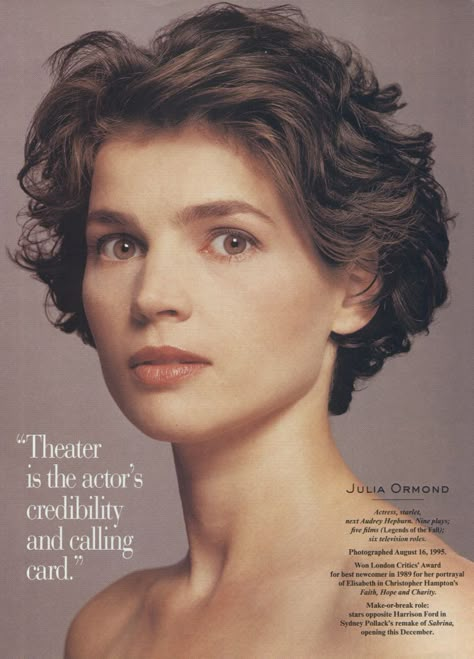 Julia Ormond, Short Curly Hairstyles For Women, Short Curly Haircuts, Curly Haircuts, Haircuts For Curly Hair, Short Wavy Hair, Penteado Cabelo Curto, Short Hair With Layers, Curly Hair Cuts