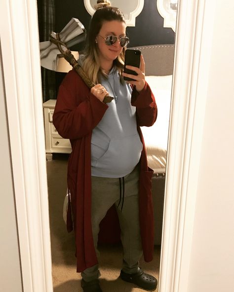 Fat Thor costume Diy Hero Costume, Thor Couple Costume, Thor And Jane Costume Halloween, Fat Thor Costume, Pregnant Thor Costume, Thor Outfit Ideas, Avenger Outfit, Easy Costumes For Pregnant Women, Easy Diy Pregnant Halloween Costumes