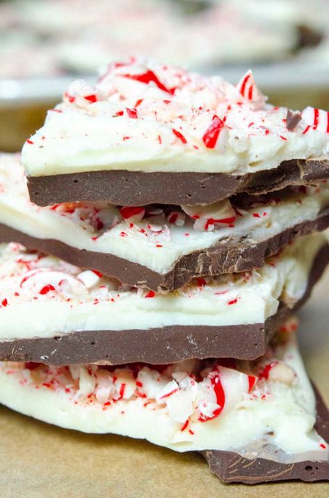 Classic Peppermint Bark | 12 Tomatoes Easy Peppermint Bark Recipe, Chocolate Peppermint Bark Recipe, Easy Peppermint Bark, Homemade Chocolate Bark, Peppermint Bark Recipe, Homemade Peppermint Bark, Christmas Bark Recipes, Peppermint Bark Recipes, Bark Recipes