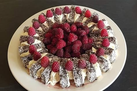 Lamington wreaths are the new Christmas trend of 2020 - Eat Out - delicious.com.au Christmas Wreath Dessert, Wreath Dessert, Wreaths For Christmas, Xmas Desserts, Aussie Christmas, Australian Christmas, Christmas Cake Recipes, Christmas Lunch, Christmas Food Desserts