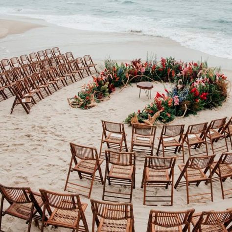 Boho Beach Wedding Aisle Decor, Beach Evening Wedding, Beach Wedding Design Ideas, Beach And Garden Wedding, Neutral Boho Beach Wedding, Beach Wedding Gold Theme, Beach Micro Wedding Ceremony, Wedding Ceremony Beach Ideas, Beach Wedding October