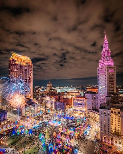 Cleveland Rocks, Amish Country, My Town, Cleveland Ohio, Tree Lighting, Columbus, Cleveland, Ohio, Lighting