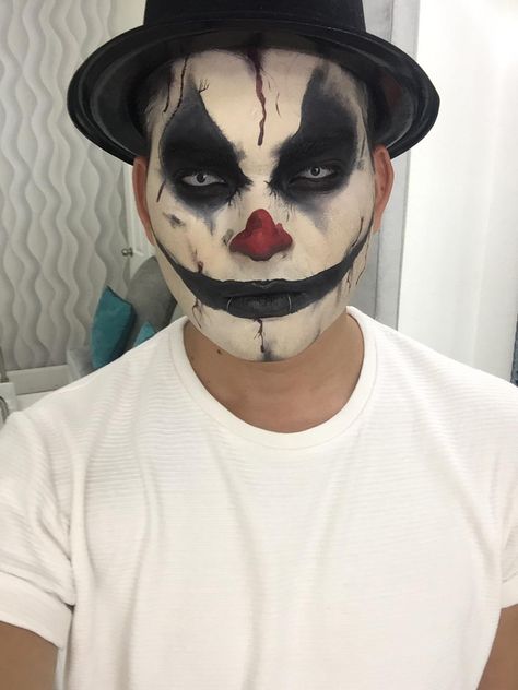 Halloween Clown Makeup Scary Men, Scary Clown Make Up For Boys, Easy Clown Makeup For Kids Boys, Men Halloween Makeup Ideas, Clown Makeup Men Scary, Black Clown Makeup Men, Halloween Men Makeup Easy, Clown Makeup Halloween Men, Scary Clown Makeup Creepy Easy Men