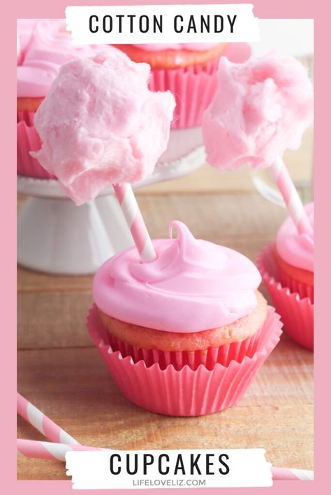 Cupcakes With Box Cake, Strawberry Cake Mix Recipes, Oreo Cookie Cupcakes, Cotton Candy Recipe, Strawberry Lemonade Cupcakes, Strawberry Cupcake Recipes, Cotton Candy Cupcakes, Delicious Strawberry Cake, Candy Cupcakes