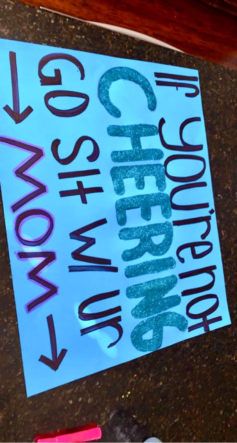 “If youre not cheering go sit w/ ur mom “ Hockey Poster Ideas Signs For Games, Cheer Posters For Football, Basketball Cheer Signs, Cheer Run Through Signs Football, Basketball Game Signs, Basketball Poster Ideas, Stuco Campaign, Stuco Posters, Run Through Signs