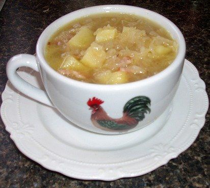 How to Make Sauerkraut Soup Recipe Recipe With Potatoes, Make Sauerkraut, Sour Cabbage, Sauerkraut Soup, Bean Recipe, Fermented Cabbage, Sauerkraut Recipes, Cabbage Soup Diet, European Recipes