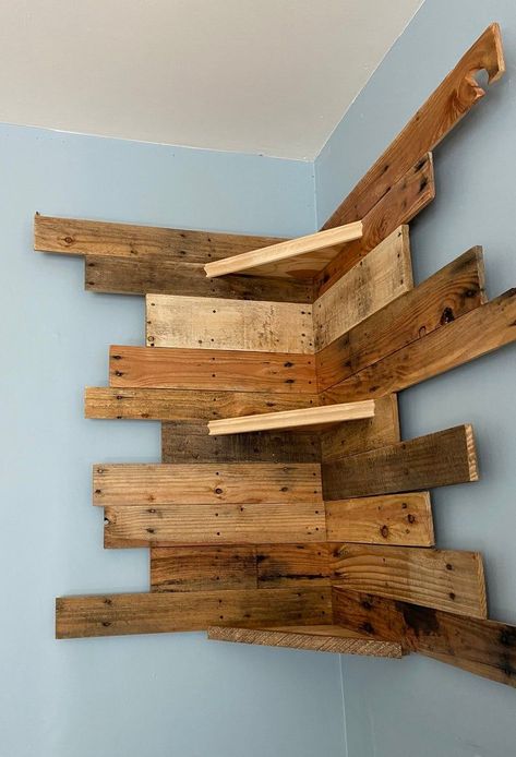 Pallet wall shelves