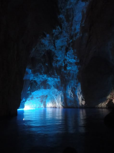 Blue Caves Greece, Cave With Water, Cave Swimming, Siren Core Aesthetic, Cave Aesthetic, Water Cave, Cave Lighting, Blue Cave, Cave Pool