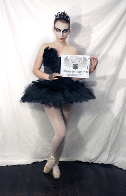 black swan | This is Kelsey in her Black Swan costume from D… | Flickr Black Swan Outfit, Black Swan Costume Halloween, All Black Formal Outfits, Swan Outfit, Swan Costume, Black Swan Costume, Thanksgiving Baby Outfits, Hot Halloween, Halloween Coustumes