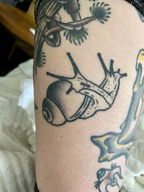 Heart Bug Tattoo, American Traditional Snail Tattoo, Potato Bug Tattoo, Traditional Snail Tattoo, Simple Bug Tattoo, Caterpillar Tattoo, Impulsive Decisions, Rad Tattoos, Snail Tattoo