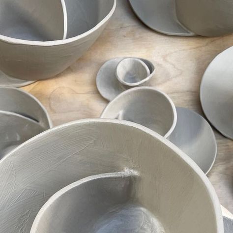 Anna Katharina Jens on Instagram: "All white but not for long — my swirl bowls will see a swift transformation into Dalmatian Territory 🖤🤍🖤 #paintingpottery #dalmatian #blackandwhite #almostthere #ceramics #potteryart #potterylove #potteryforall #dontmindifido #snackbowl #swirlbowl" Swirl Bowl Pottery, Anna Katharina, Bowl Pottery, Snack Bowls, Long I, Dalmatian, All White, Pottery Art, Swirl