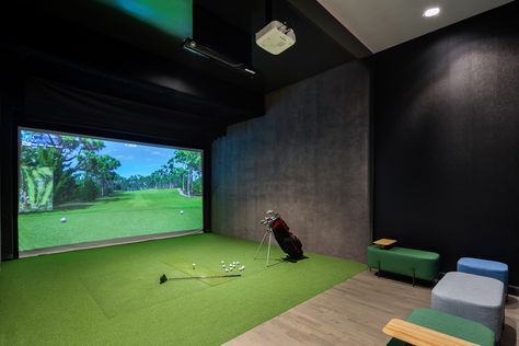 One Manhattan Square, Demonstration Kitchen, Wine Lounge, Home Golf Simulator, Indoor Golf Simulator, Apartment Tower, Nyc Condo, Golf Simulator Room, Golf Room