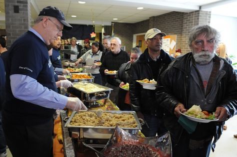 Spain’s soup kitchens serve up a new record Social Exclusion, Homemade Lunch, Food Program, Soup Kitchen, Homeless Shelter, Emergency Food, Small Step, Food Bank, List Ideas