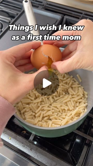 Lisa Flom on Instagram: "Add more protein to your kid’s Mac and cheese #mom #momhack #hack #toddlermeals #protein #macandcheese #recipe #momlife #momsofinstagram" Mommy And Me Cooking Recipes, Lunch Ideas For Elementary Kids, Dinner Ideas With Toddlers, Dinner Ideas One Year Old, Foods For Picky Kids, Kids Lunches Ideas, Fun Supper Ideas For Kids, Toddler Lunchbox Ideas For Daycare, Easy Healthy Kids Lunches