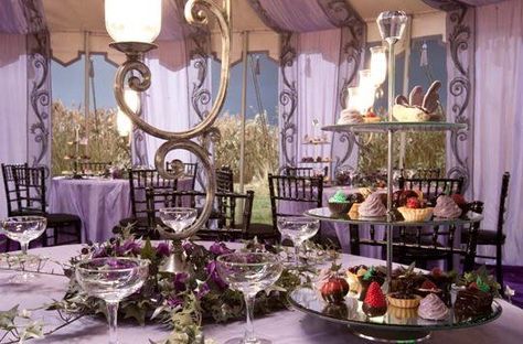 The Wedding of William Weasley and Fleur Delacour took place on 1 August, 1997 at Bill’s family... Harry Potter Inspired Decor, Wedding Reception Themes, Harry Potter Wiki, Fleur Delacour, Harry Potter Wedding Theme, Theme Harry Potter, Harry Potter Wedding, Wedding Tent, Harry Potter Theme