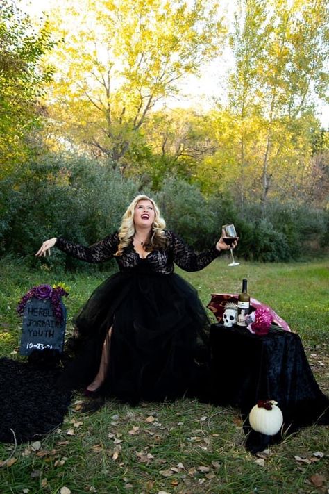 Photo from MY rip to my youth photoshoot! Click the link to view a list if products I used in this photoshoot! Rip To My 20s Photoshoot, 30s Photoshoot, After Divorce Photoshoot, 20s Photoshoot, Divorce Photoshoot, Graveyard Photography, 30th Birthday Party For Her, Fotos Halloween, Witchy Photoshoot