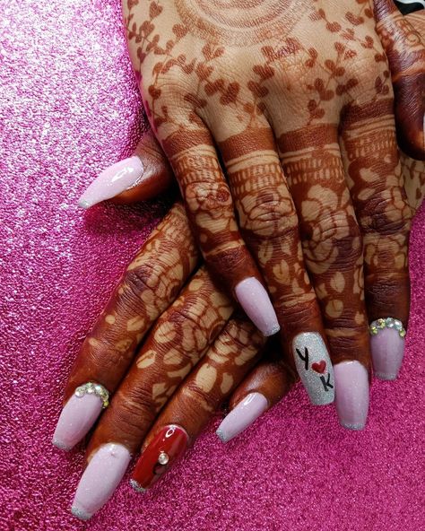 Engagement Nail Art Brides, Engagement Nails Ideas Indian, Engagement Nail Art, Nel Art, Time Nails, Bridal Nails Designs, Mickey Nails, Engagement Nails, Fancy Nail Art