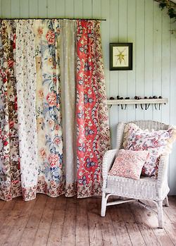 Mismatched Curtains Living Rooms, Mismatch Curtains, Patchwork Curtains Fabric Scraps, Mismatched Curtains, Scrap Curtains, Sunroom Curtains, Painting Fabric Chairs, Rideaux Shabby Chic, Granny Chic Decor