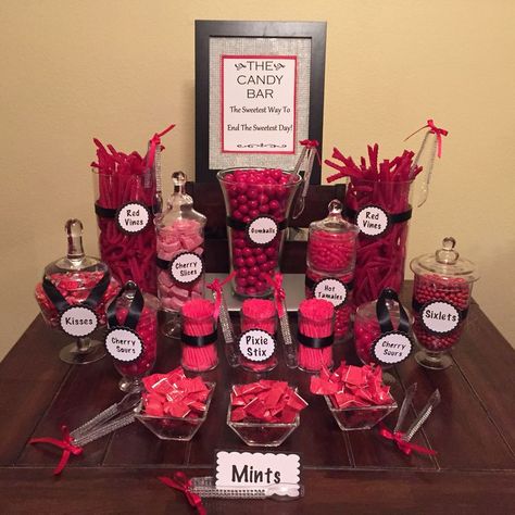 Red Candy Bar Ideas, Red And Black Sweets Table, Red And Black Candy Bar, Red And Black Grad Party Ideas, Red Candy Table Ideas, Red Black And White Party Ideas, Red Candy Table, Black And Red Graduation Party Ideas, Red And Black Graduation Party Ideas