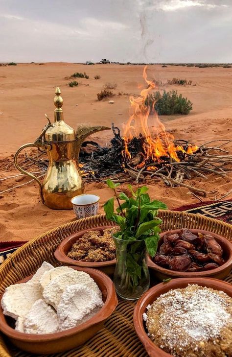 Arabian Nights Aesthetic, Egypt Aesthetic, Deserts Of The World, Arabian Night, Riyadh Saudi Arabia, Arab Culture, المملكة العربية السعودية, Arabian Nights, Riyadh