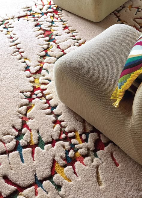 Pierre Frey | Carpets Mattang - Multicolore (FT429001) Tuffed Rug, Rug Makeover, Rug Quotes, Pierre Frey Fabric, Rugs Ideas, Rug Tufting, T Wallpaper, Axminster Carpets, Slipper Chairs