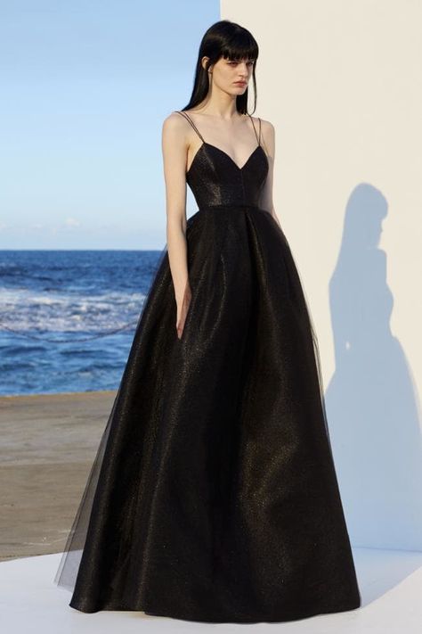 alex perry (australia) Long Party Dresses, Prom Dress Black, Robes D'occasion, 파티 드레스, Prom Long, Alex Perry, Vogue Australia, Maxi Dress Wedding, Gowns With Sleeves