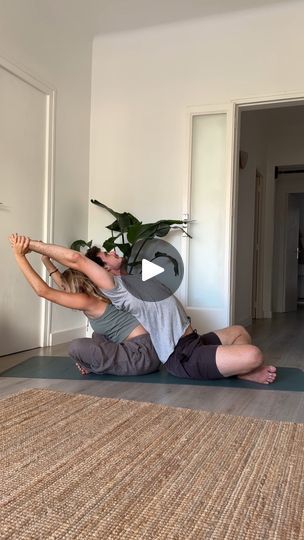 3M views · 202K reactions | 4 streches for your back that you can do to connect with your partner🫶🏼
Do we want a part 2?🤔

⚠️Safety first! These exercises are intended for informational purposes only. If you decide to try them, understand that you assume all responsibility for any potential risks or injuries. Seek advice from a professional trainer or healthcare provider if you have any doubts.
#yoga#spinemobility#couplestretching#coupleyoga | Dayma | yoga & wellness | Erykah Badu · Didn't Cha Know Couple Exercises Together, Strong Couples, Couples Yoga, Yoga Wellness, Partner Yoga, Hip Mobility, Erykah Badu, Studio Ideas, Safety First