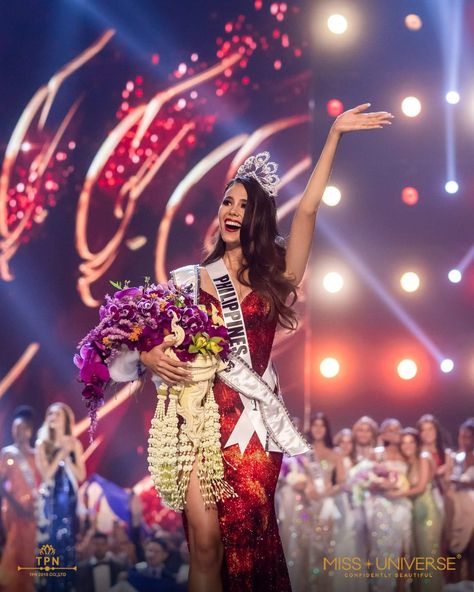 Catriona Elisa Magnayon Gray - Philippines - Miss Universe 2018 Catriona Gray Aesthetic, Harnaz Sandhu, Catriona Gray Miss Universe, Miss Universe India, Miss Universe 2018, Catriona Gray, King Dress, Famous Dress, Gray Fashion