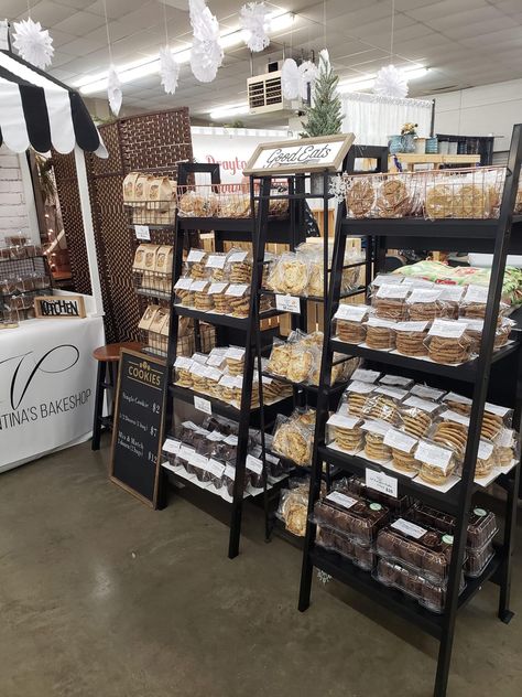 Shelf Stable Bakery Items, Porch Pickup Bakery, Porch Bakery Pop Up Shop, Porch Pick Up Bakery, Market Stall Display Ideas Food, Cookie Vendor Booth Ideas, Farmers Market Display Baked Goods, Pop Up Bakery Display Ideas, Baked Goods Display