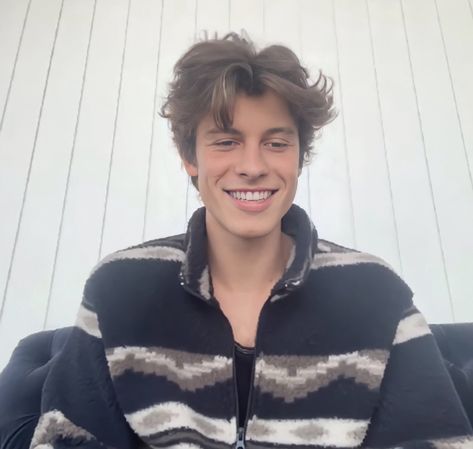 Canadian Boys, Be Okay, And Just Like That, Beautiful Person, Shawn Mendes, I Fall In Love, Future Husband, Mens Fashion Casual, Live Streaming