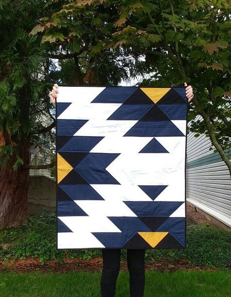 Quilt Patterns Geometric, Boy Quilt Patterns, Native Indian Art, Southwestern Quilts, Native American Quilt, Southwest Quilts, Colchas Quilting, Quilt Modernen, Quilt Care