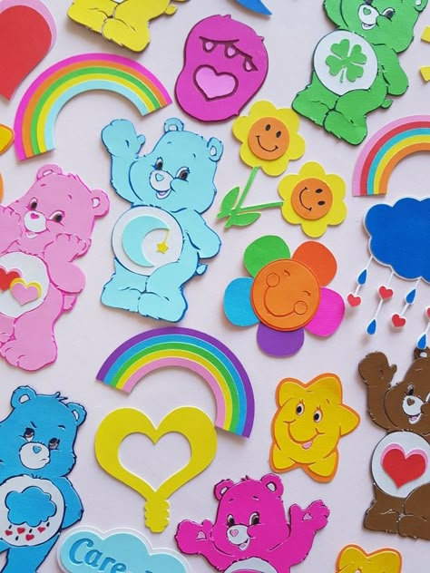 Care Bears Party Ideas, Care Bear Christmas, Messy Sensory Play, Care Bears Party, Fun Calendar, Alice In Wonderland Props, Diy Bulletin Board, African Art Projects, Care Bear Party