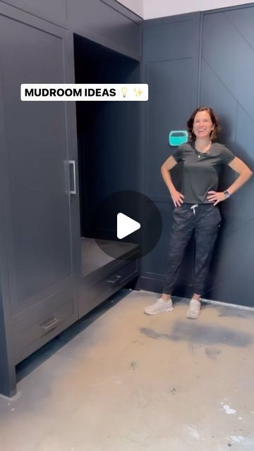 103K views · 1.9K likes | Erin Stetzer on Instagram: "Here are some unique mudroom features that we love 💡✨ The coat hanging cabinet at the end 🙌   Architect: @newberryarchitecture  Designer: @melpoet8  Builder: @stetzerbuilders  Want to talk with Erin about YOUR project? For homeowners and builders, whether you are looking for input on a current project or thinking about building or remodeling a home, Erin and her team are here to help you through the entire process! Head to https://www.stetzerbuilders.com to book a virtual consult with Erin today ✨💻🙌  ______ #stetzerbuilders  #homebuilder #custombuilder #customhomes #customhomebuilder #construction #dreamhome #homeinspo #homedesign #builder #homesweethome #newhome #newconstruction #housegoals #buildersofinstagram #dreamhouse⁠ #archda Foyer With Closet, Custom Mudroom Built Ins, Erin Stetzer Homes, Corner Mudroom Ideas, Mudroom Pantry Combo, L Shaped Mudroom, Modern Mudroom Ideas, Modern Mud Room, Entrance Mudroom