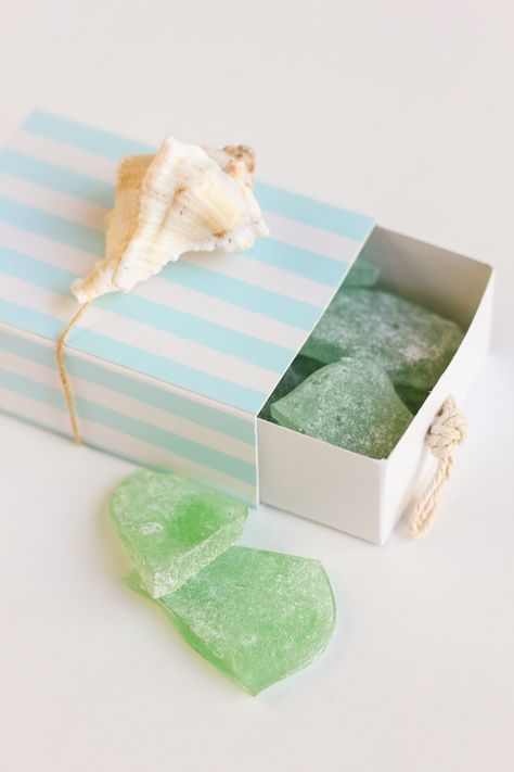 Our Favorite Favors for a Summer Wedding -Beau-coup Blog Cool Bottle Openers, Candy Images, Summer Wedding Favors, Beach Wedding Guests, Sea Wedding, Edible Wedding Favors, Birthday Dinner Party, Fruits Images, Favors Diy