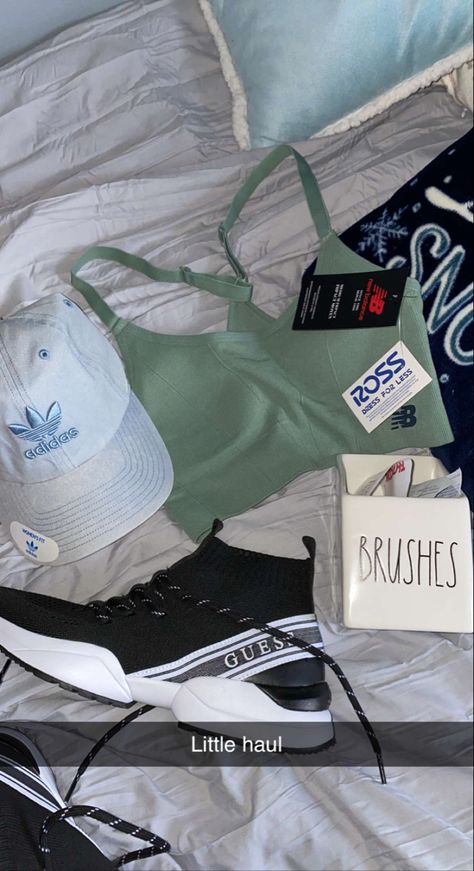 Picture of shopping haul that includes shoes, sports bra, hat and a makeup brush holder Ross Finds Clothes, Ross Haul, Ross Finds, Tjmaxx Finds, Influencer Aesthetic, Ross Dresses, Shopping Shoes, Shopping Haul, Clothing Haul