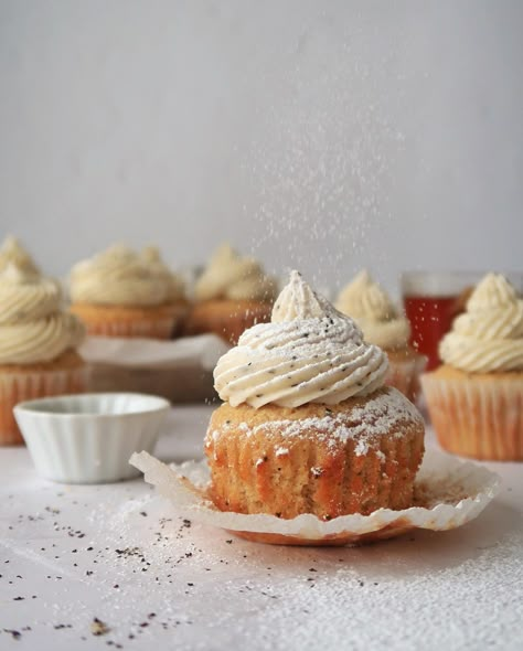 Earl Grey Cupcakes Recipe, Earl Gray Cupcakes, Earl Grey Baked Goods, Earl Gray Dessert, Earl Grey Dessert Recipes, Tea Cupcakes Recipes, Earl Grey Frosting, Earl Grey Buttercream, Grey Cupcakes